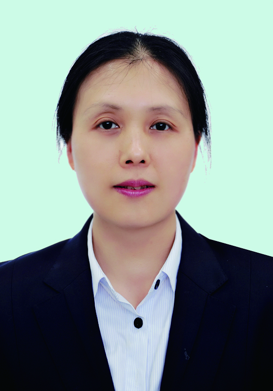 李芳